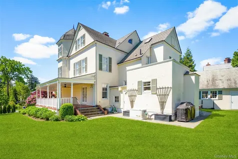 6 Linden Avenue Larchmont NY 10538