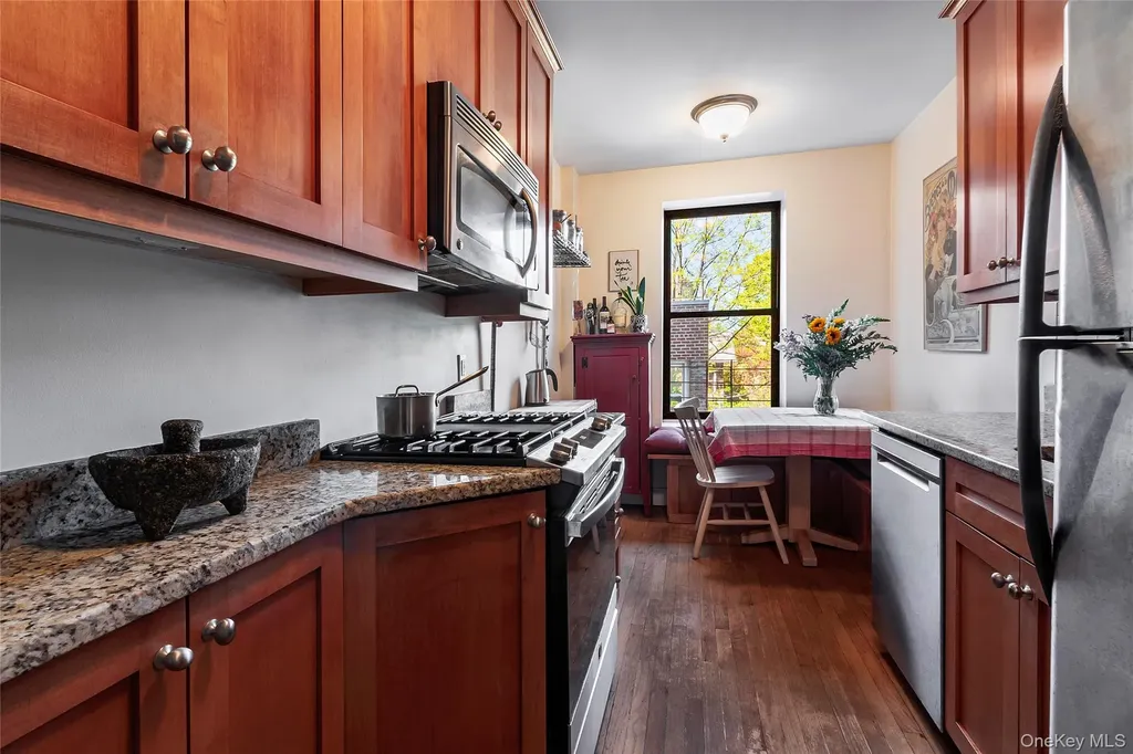 4414 Cayuga Avenue Bronx NY 10471