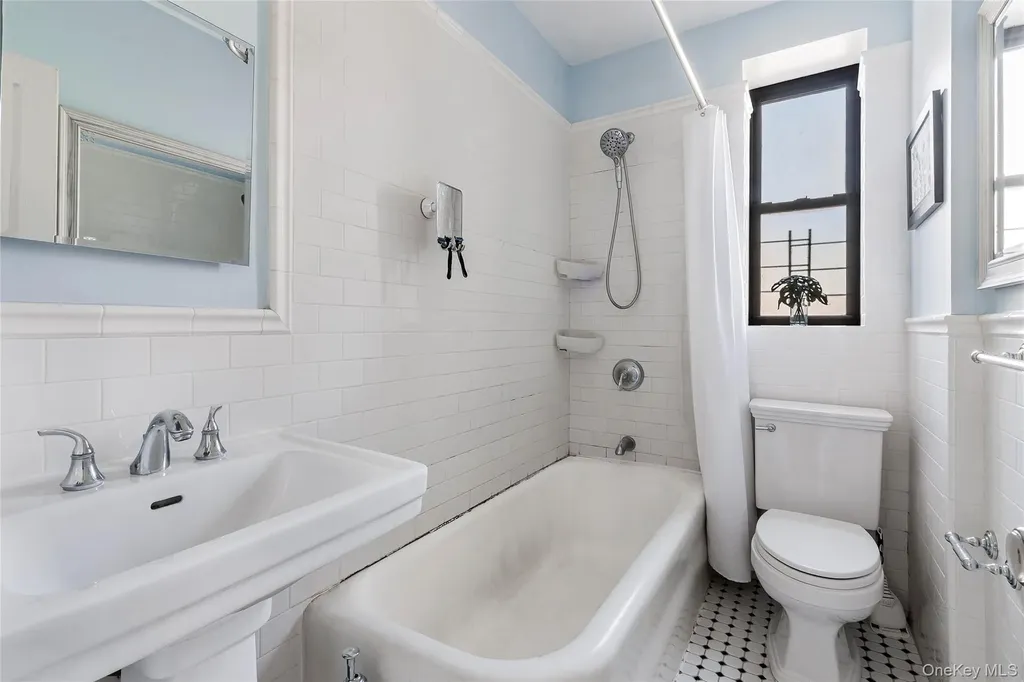 4414 Cayuga Avenue Bronx NY 10471