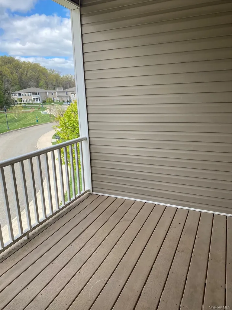 401 Bluestone Court Maybrook NY 12543