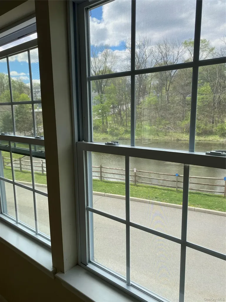 401 Bluestone Court Maybrook NY 12543