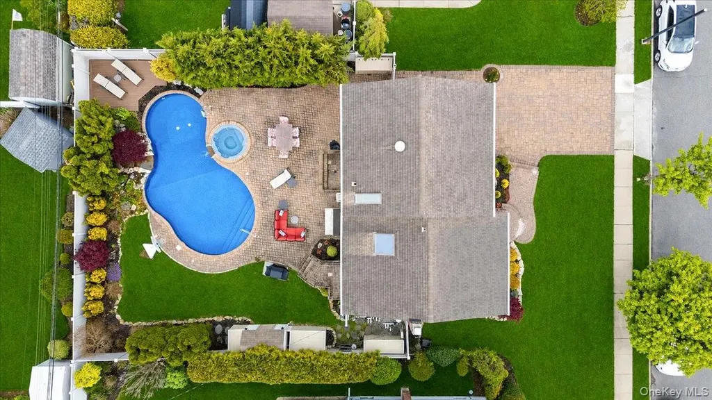 29 Acme Avenue Bethpage NY 11714
