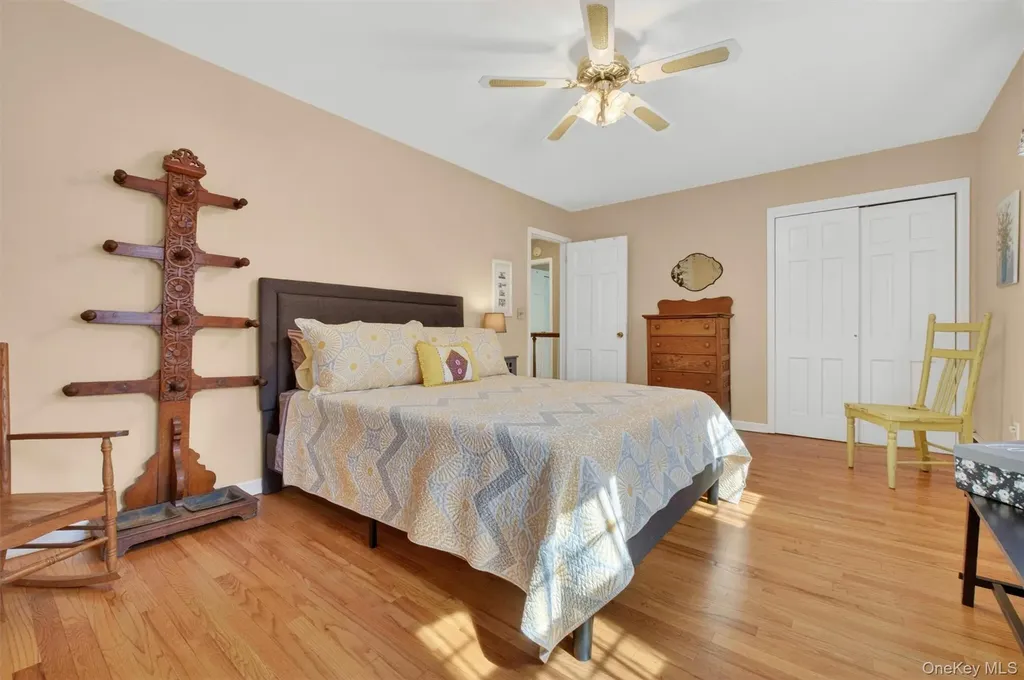 25 Susan Lane Poughkeepsie NY 12603