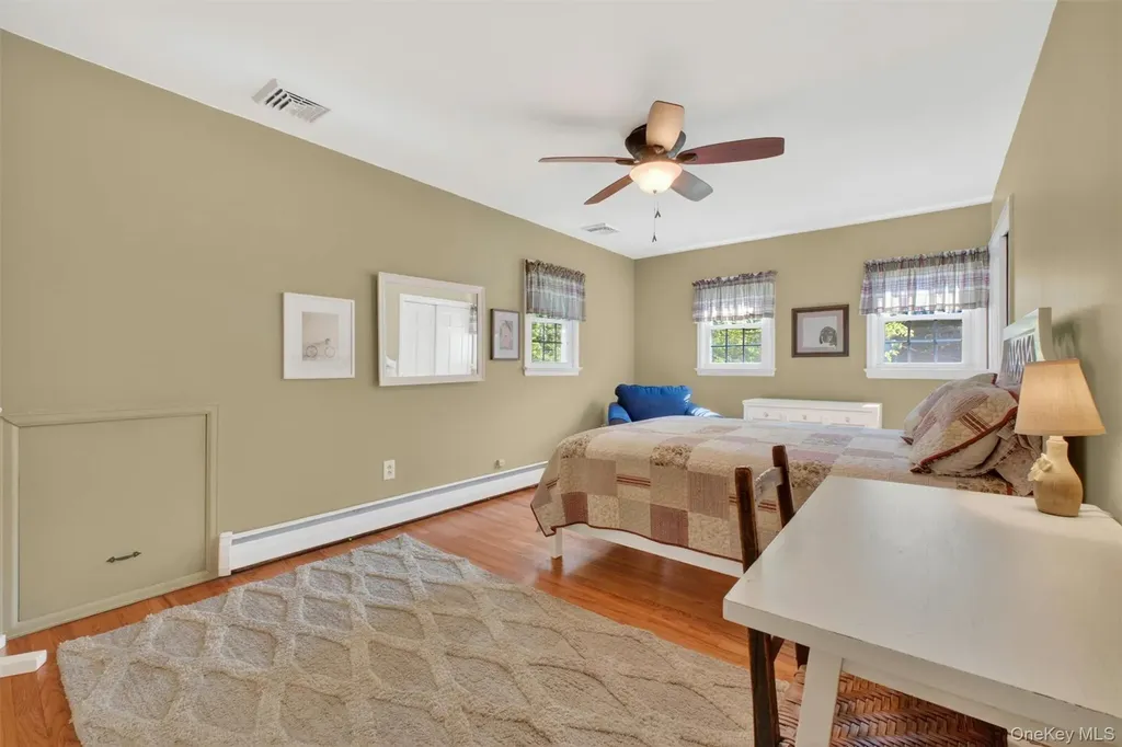 25 Susan Lane Poughkeepsie NY 12603