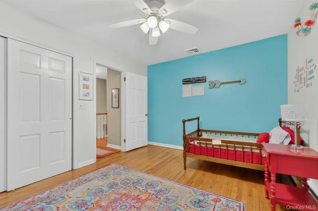 25 Susan Lane Poughkeepsie NY 12603
