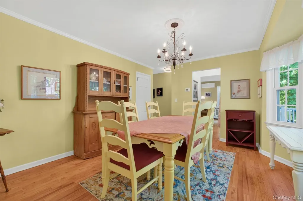 25 Susan Lane Poughkeepsie NY 12603