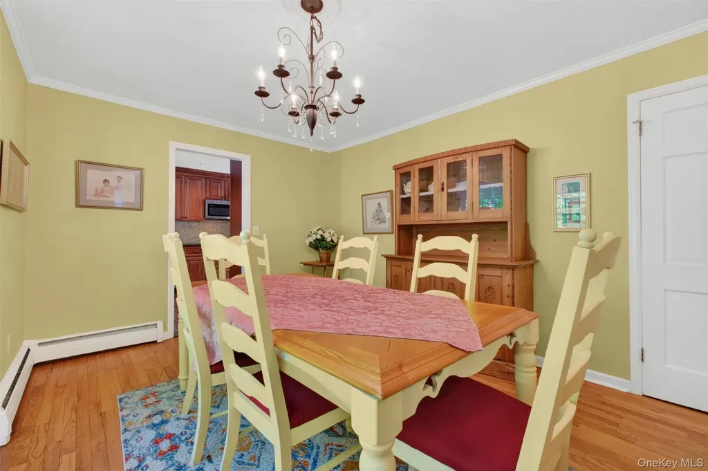 25 Susan Lane Poughkeepsie NY 12603