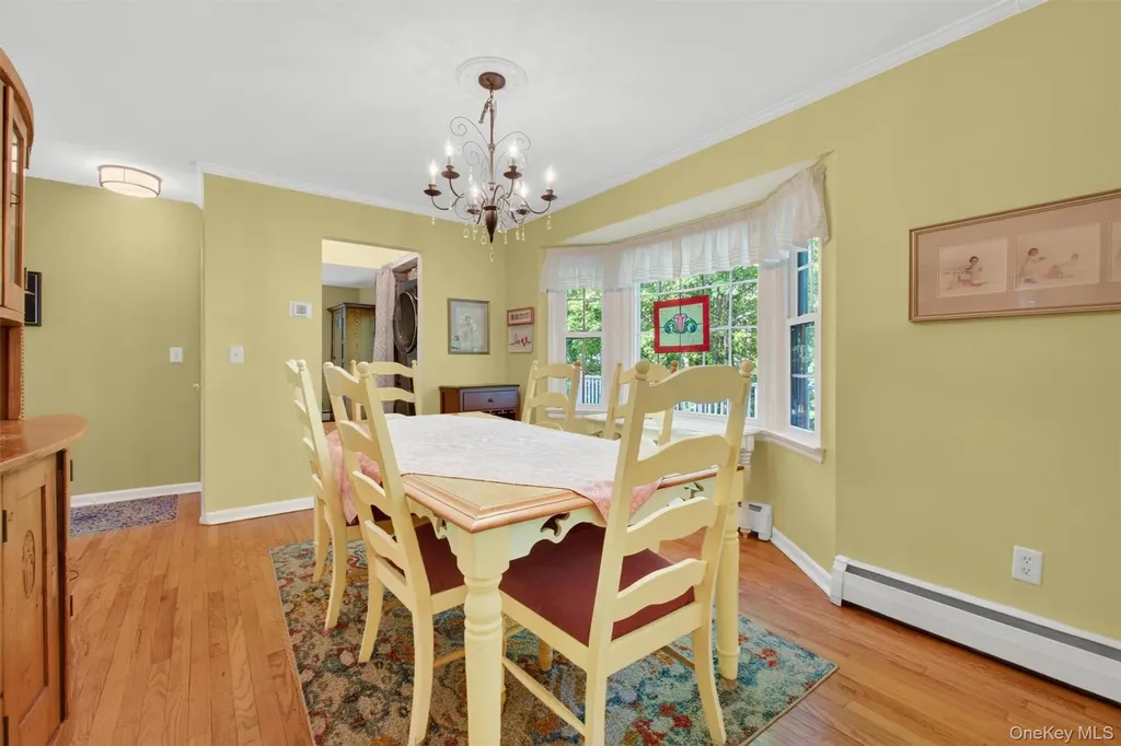 25 Susan Lane Poughkeepsie NY 12603