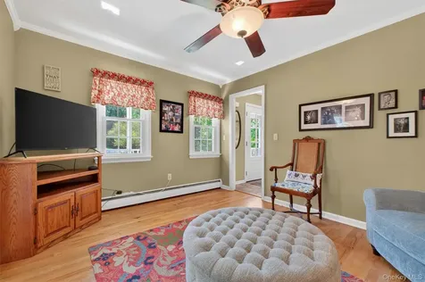 25 Susan Lane Poughkeepsie NY 12603