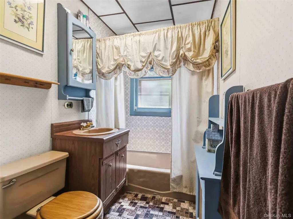 82-04 91st Avenue Woodhaven NY 11421