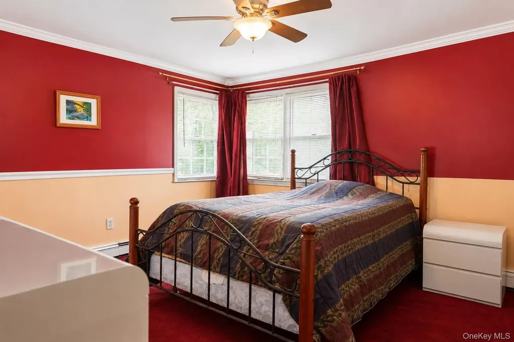 66 Grace Lane Levittown NY 11756