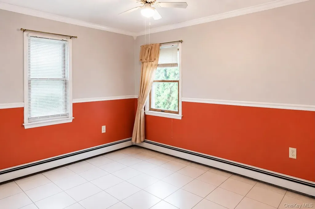 66 Grace Lane Levittown NY 11756