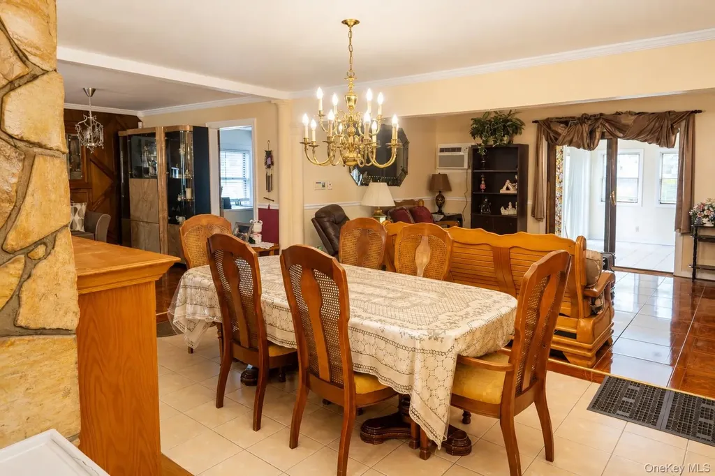 66 Grace Lane Levittown NY 11756
