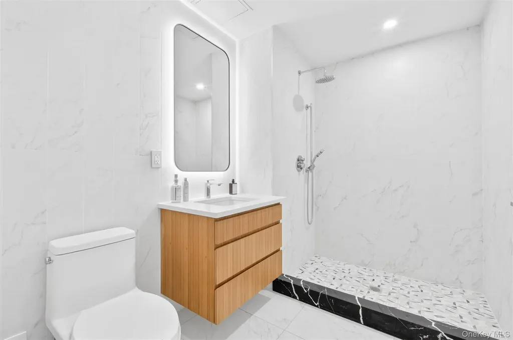 133-25 37th Avenue Flushing NY 11354
