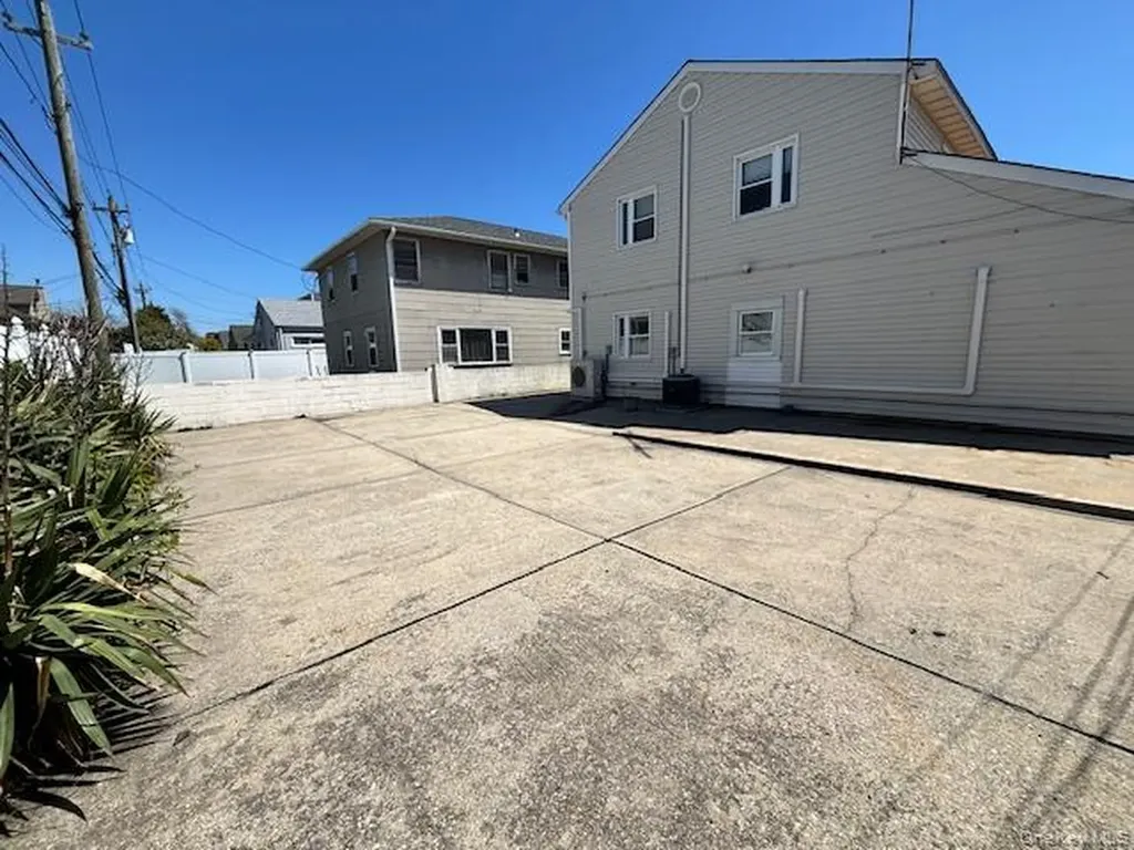539 W Park Avenue Long Beach NY 11561
