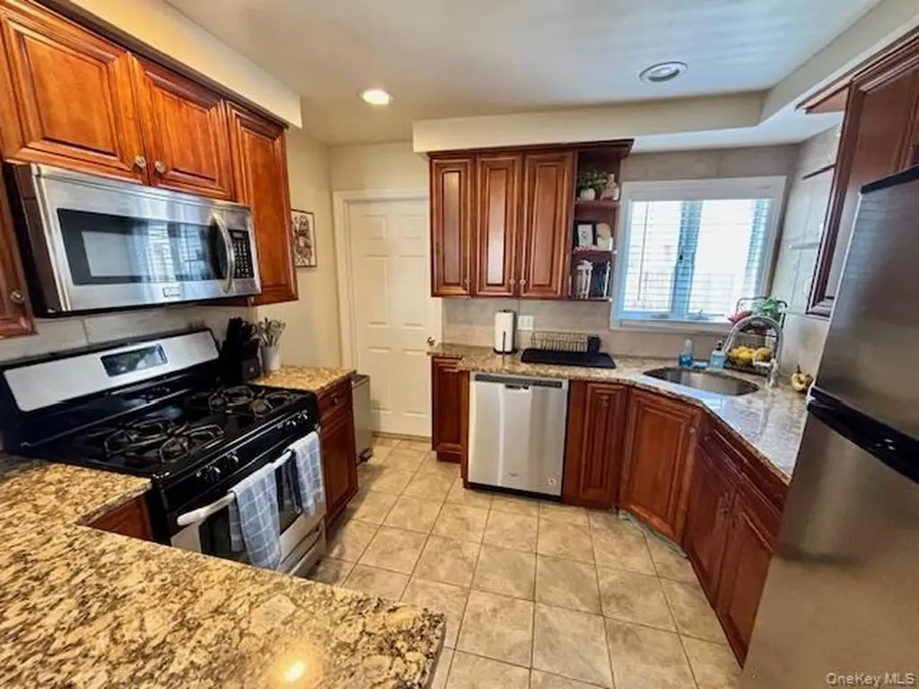 539 W Park Avenue Long Beach NY 11561