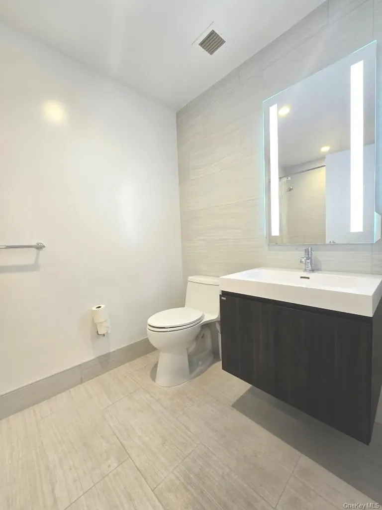 131-05 40th Road Flushing NY 11354