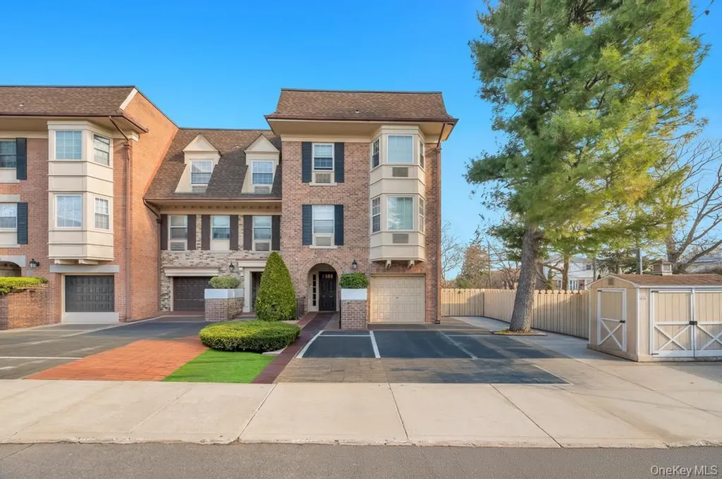 208-11 Estates Drive Bayside NY 11360