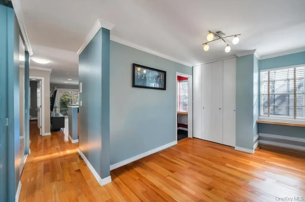 208-11 Estates Drive Bayside NY 11360