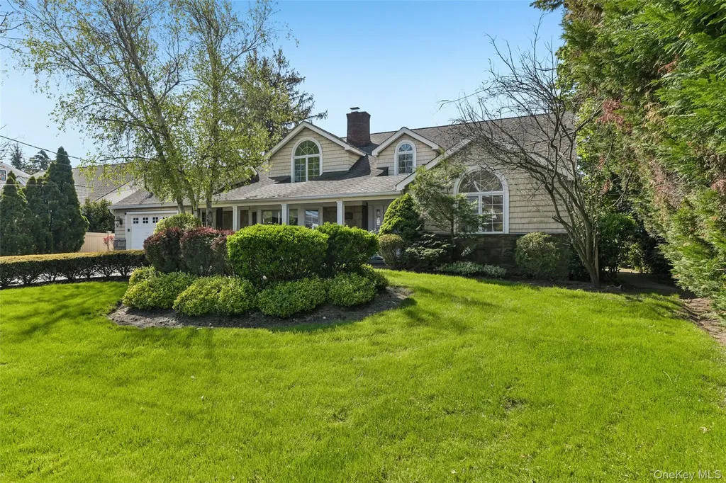 111 Palmyra Avenue Woodmere NY 11598