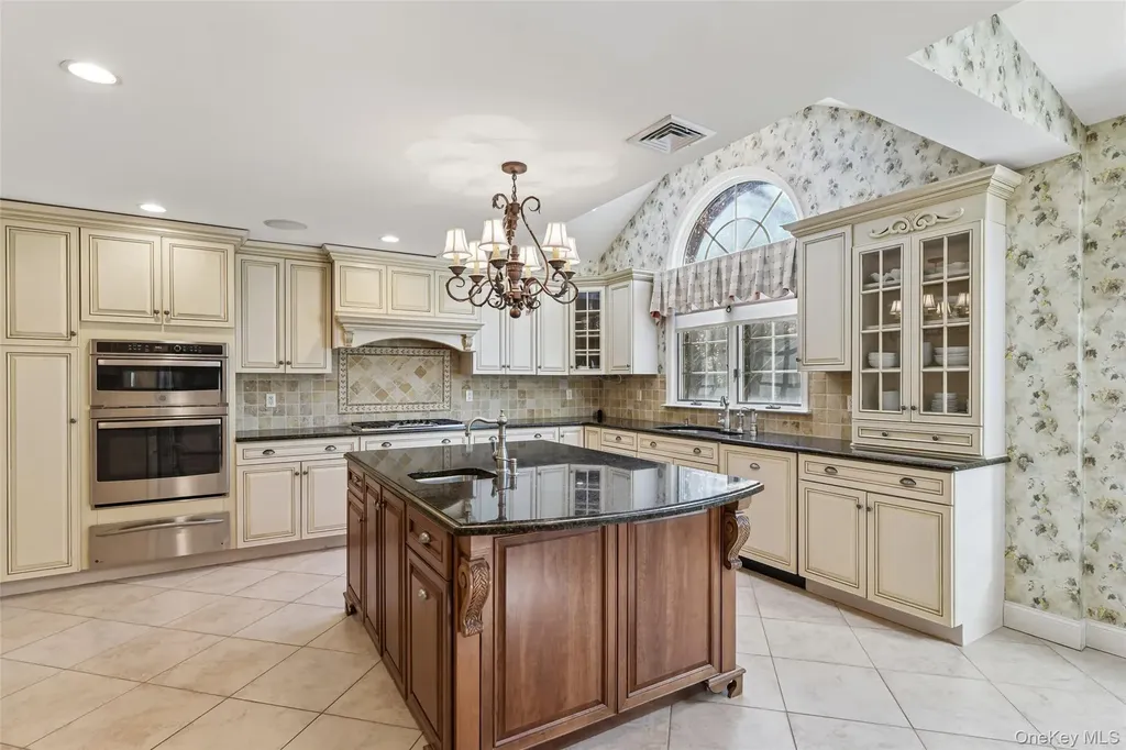 111 Palmyra Avenue Woodmere NY 11598