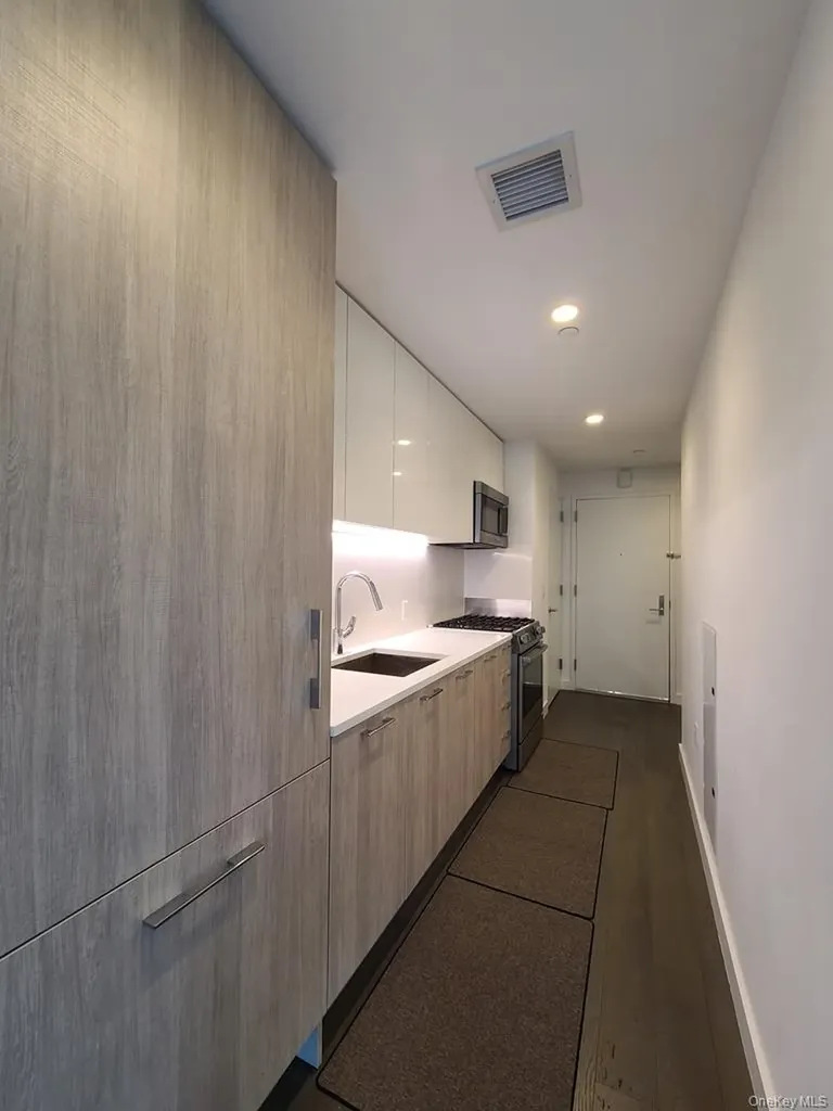 131-05 40th Road Flushing NY 11354