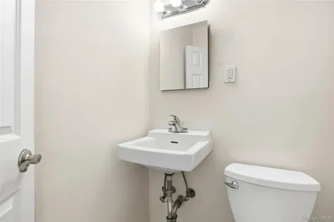 324 Palmer Terrace Mamaroneck NY 10543