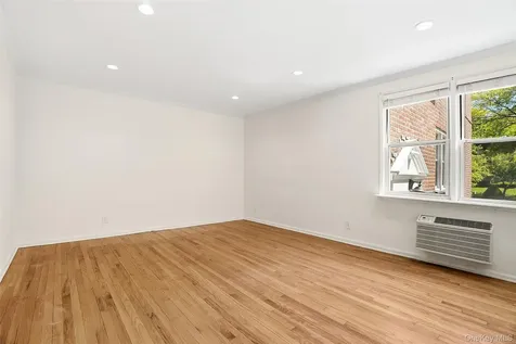 324 Palmer Terrace Mamaroneck NY 10543