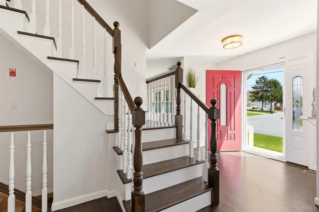 5 E Haven Lane East Northport NY 11731