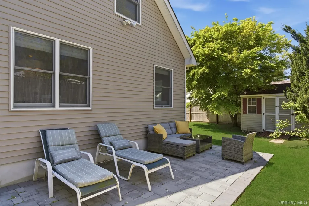 5 E Haven Lane East Northport NY 11731