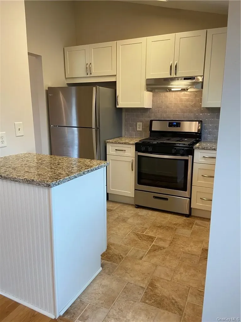 2312 Whispering Hills Chester NY 10918
