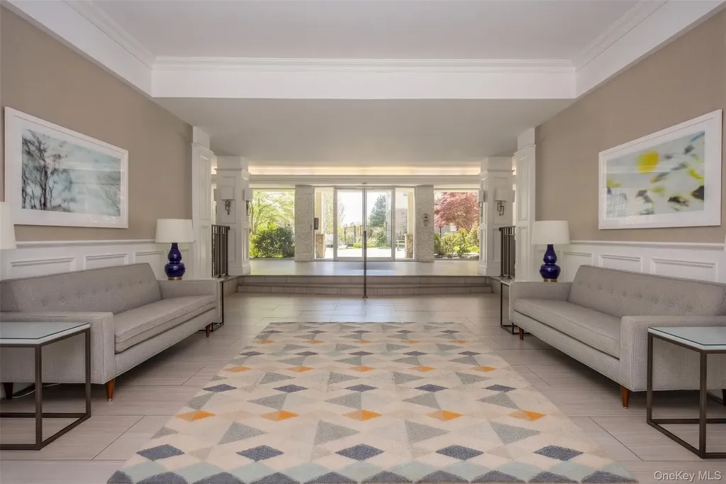 1 Stoneleigh Bronxville NY 10708