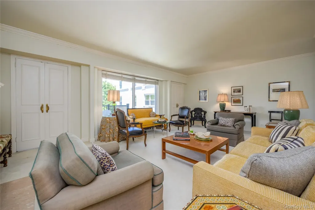 1 Stoneleigh Bronxville NY 10708