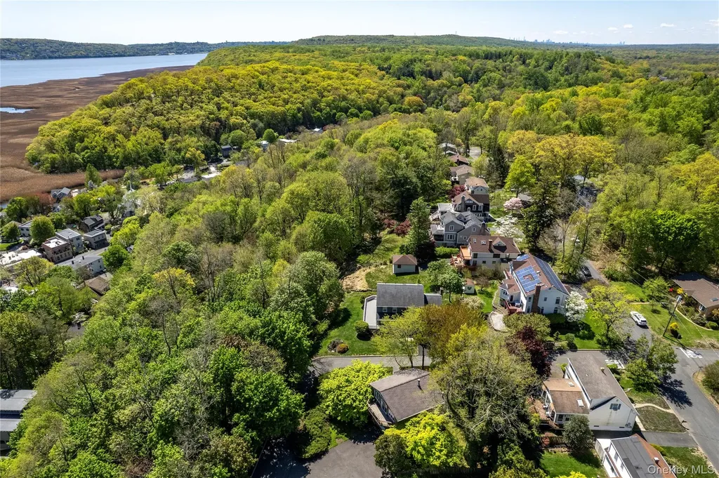 2 Hartz Terrace Piermont NY 10968