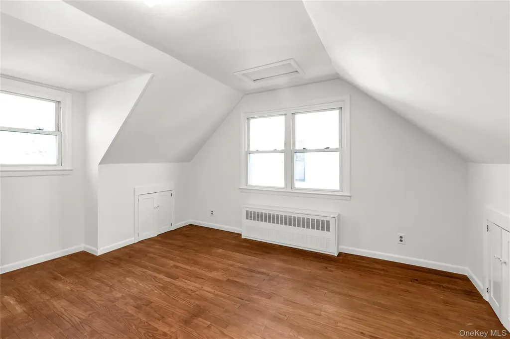 65 Grant Avenue Albertson NY 11507