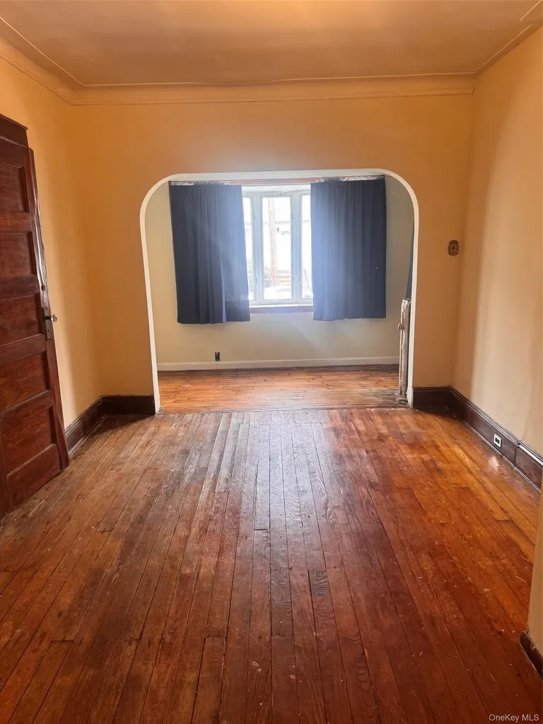 8056 87th Avenue Woodhaven NY 11421