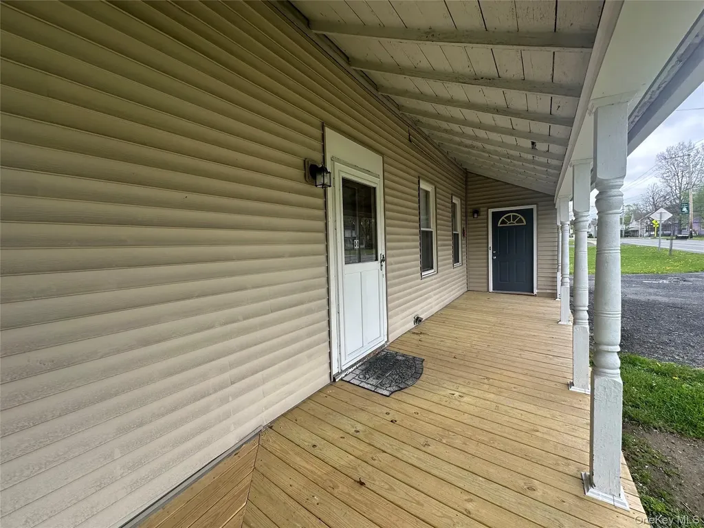 172 Main Street Gardiner NY 12525