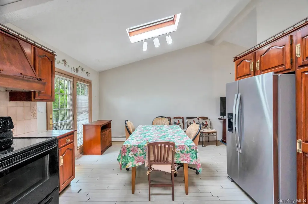2566 Nelson Drive Seaford NY 11783