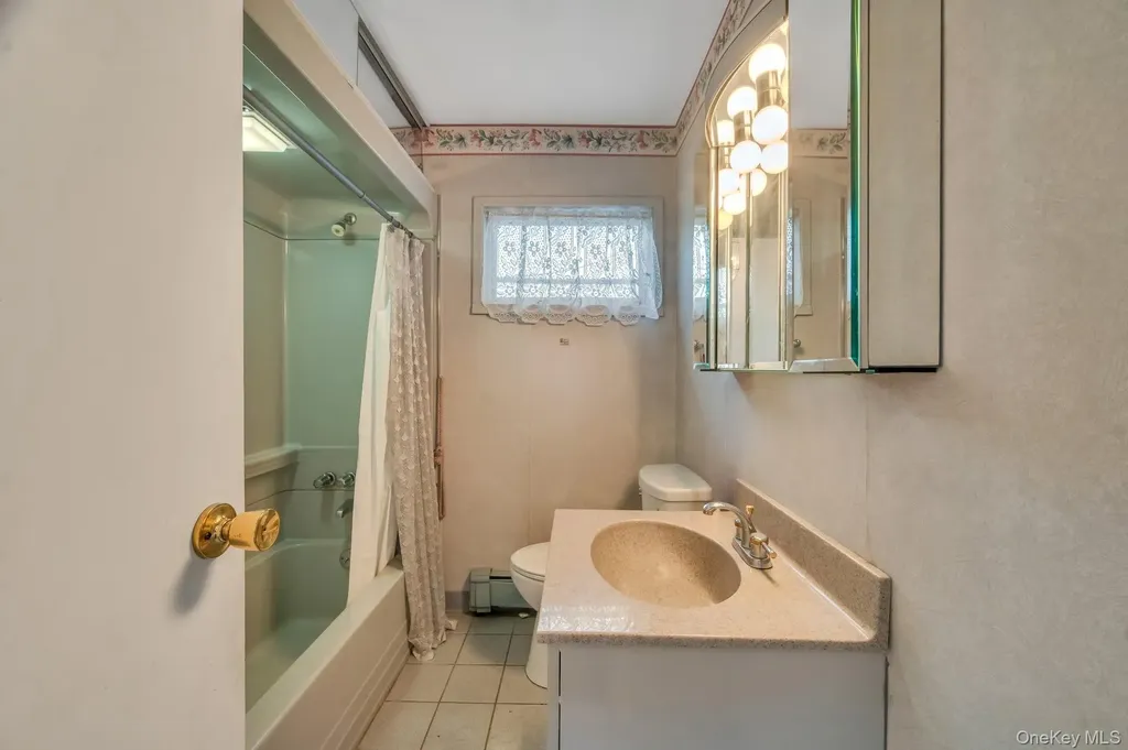 2566 Nelson Drive Seaford NY 11783