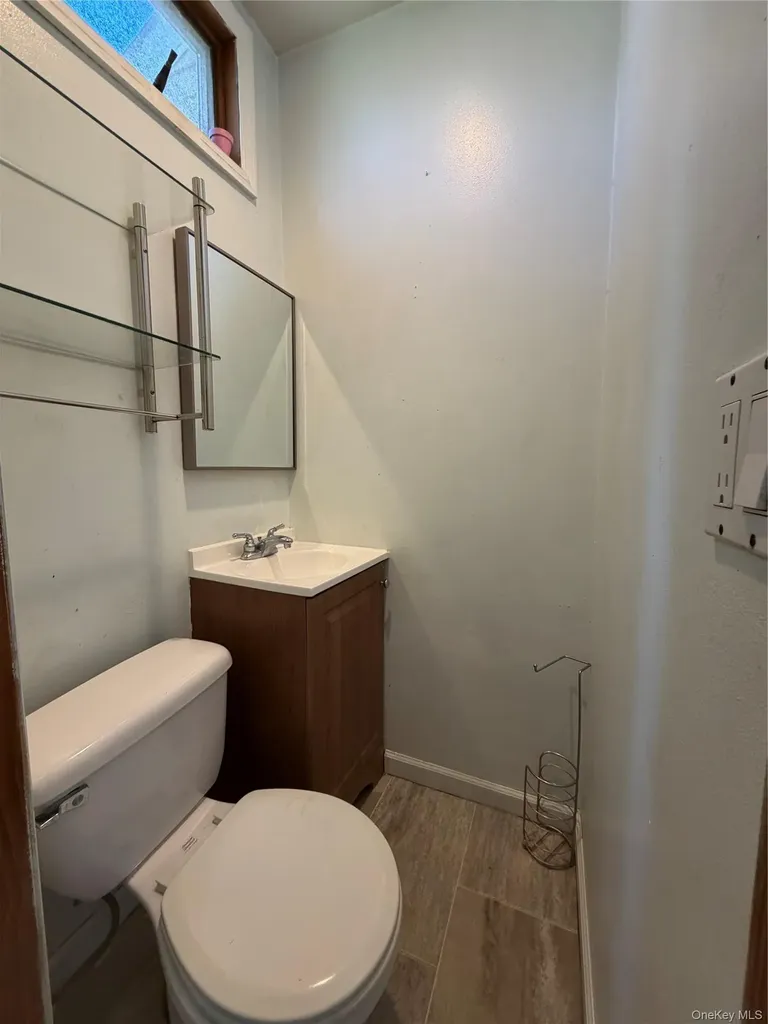 51 Weston Avenue Deer Park NY 11729