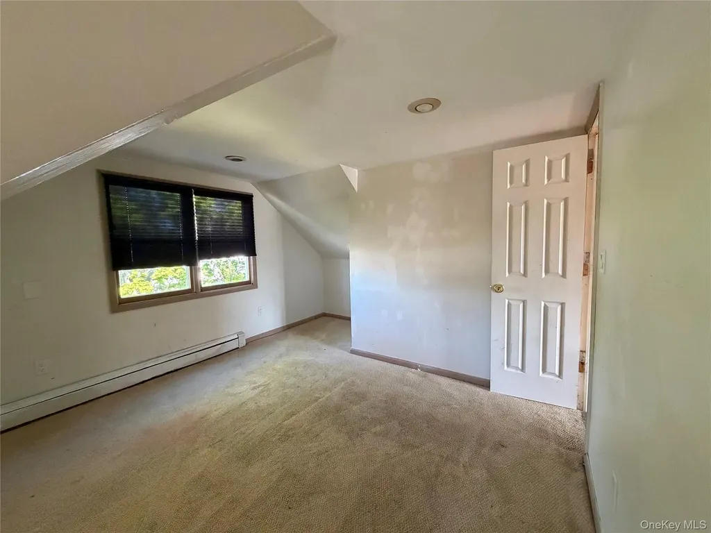 51 Weston Avenue Deer Park NY 11729