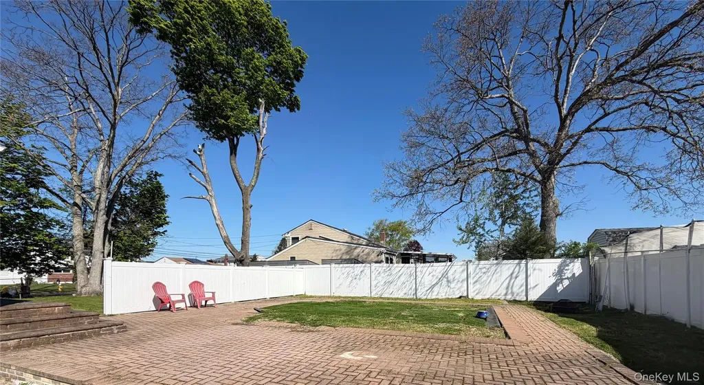 51 Weston Avenue Deer Park NY 11729