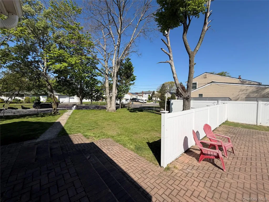 51 Weston Avenue Deer Park NY 11729