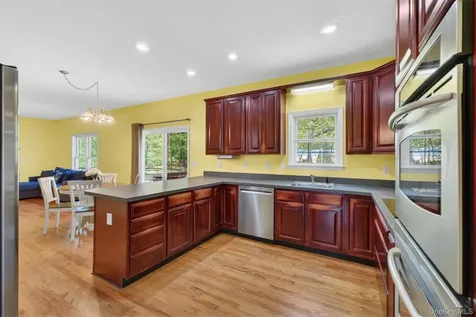 172 Westchester Avenue Buchanan NY 10511