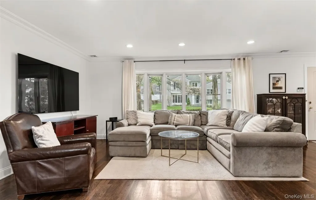 4 Southway Hartsdale NY 10530