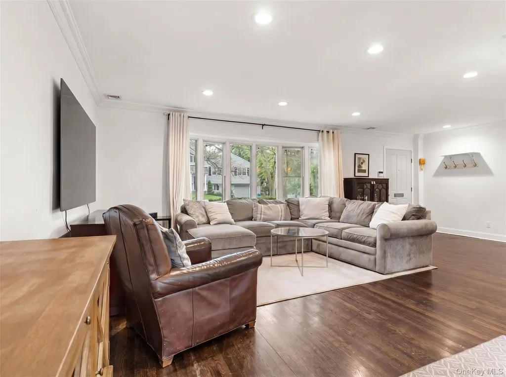 4 Southway Hartsdale NY 10530