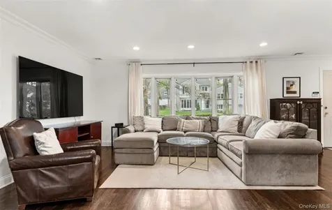 4 Southway Hartsdale NY 10530