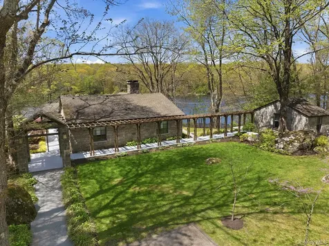 438 Lake Shore Road Putnam Valley NY 10579