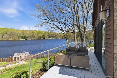 438 Lake Shore Road Putnam Valley NY 10579