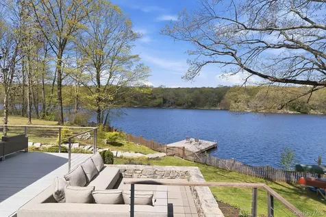 438 Lake Shore Road Putnam Valley NY 10579